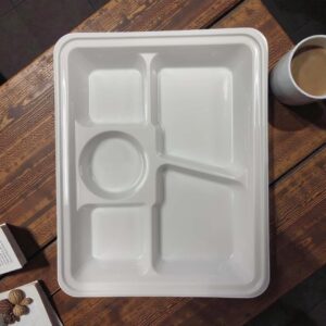 PLASTIC-5 COMARTMENT PLATES  (300CT)
