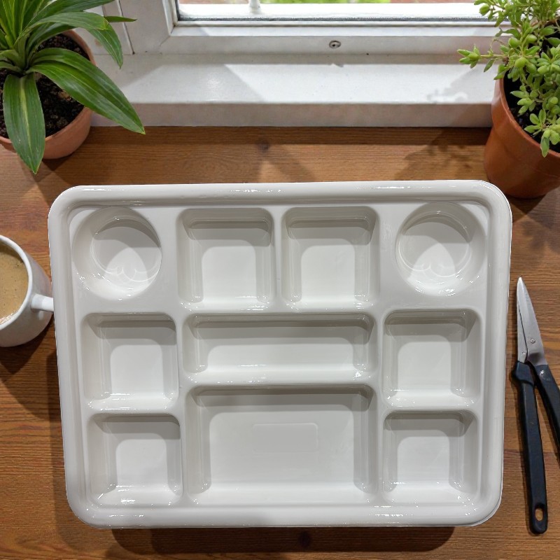 Mark Plastic White Plates 10 Compartments 10CP – 200/Cs